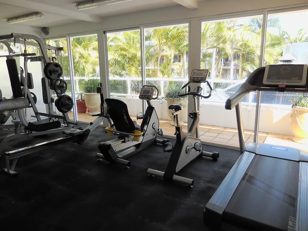 גולד קוסט Surfers Century Oceanside Apartments מלון דירות גולד קוסט
